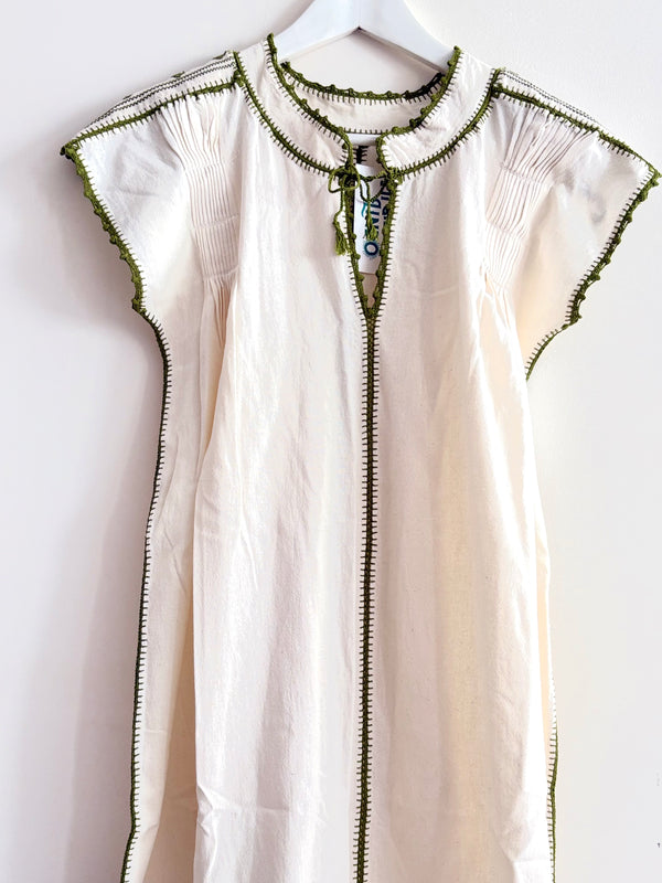 New! Vestido Morelia manga corta ribete oliva