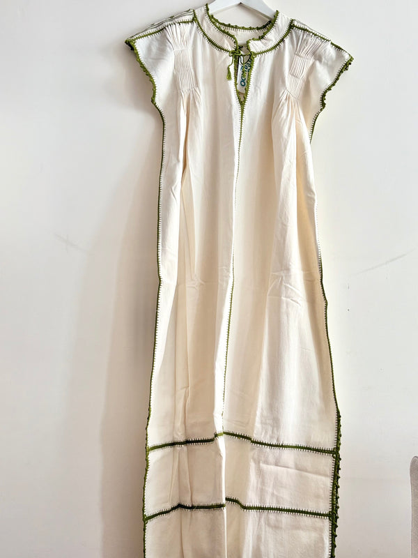 New! Vestido Morelia manga corta ribete oliva