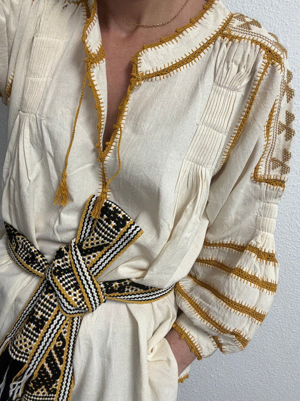 Blusa Morelia ribete oro