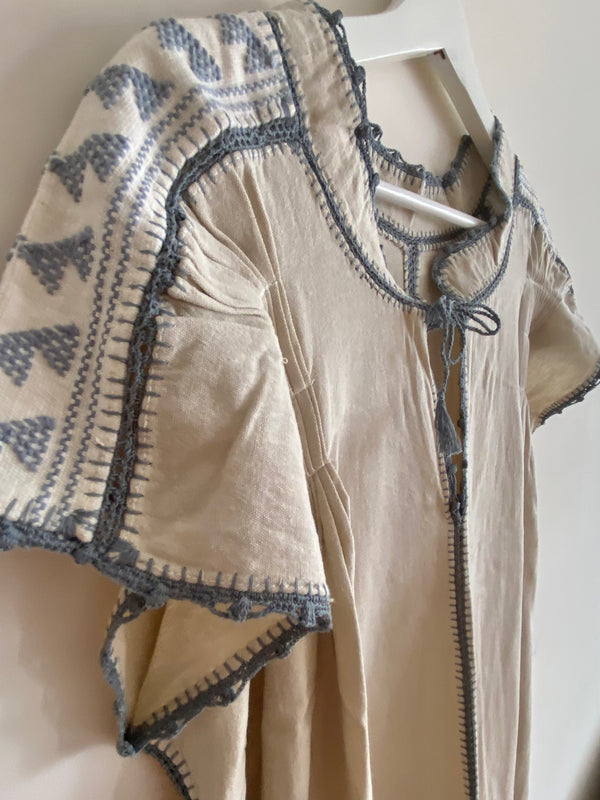 New! Vestido Morelia manga corta ribete gris